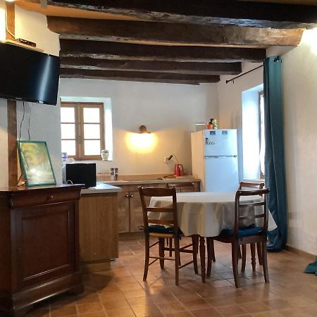La Maisonnette Des Champs Pierre-Buffiere Экстерьер фото