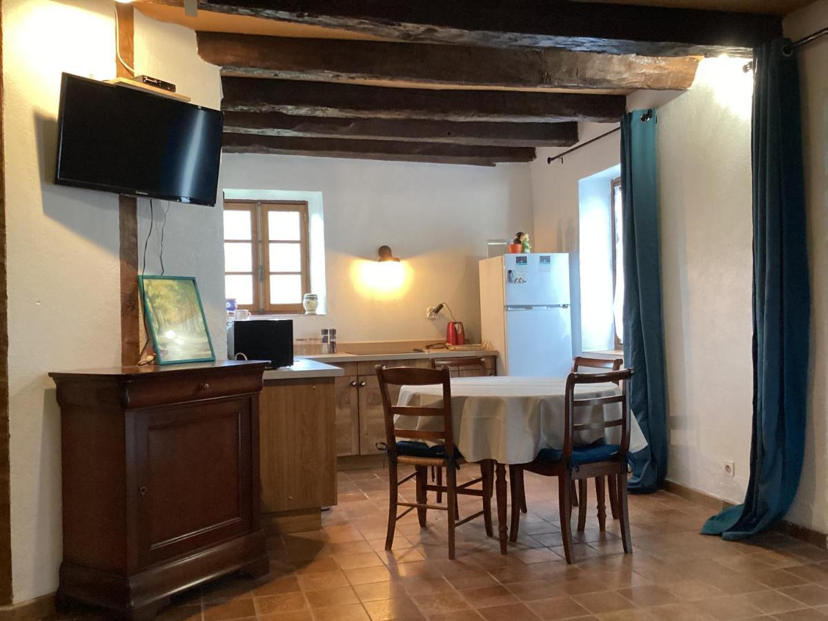 La Maisonnette Des Champs Pierre-Buffiere Экстерьер фото
