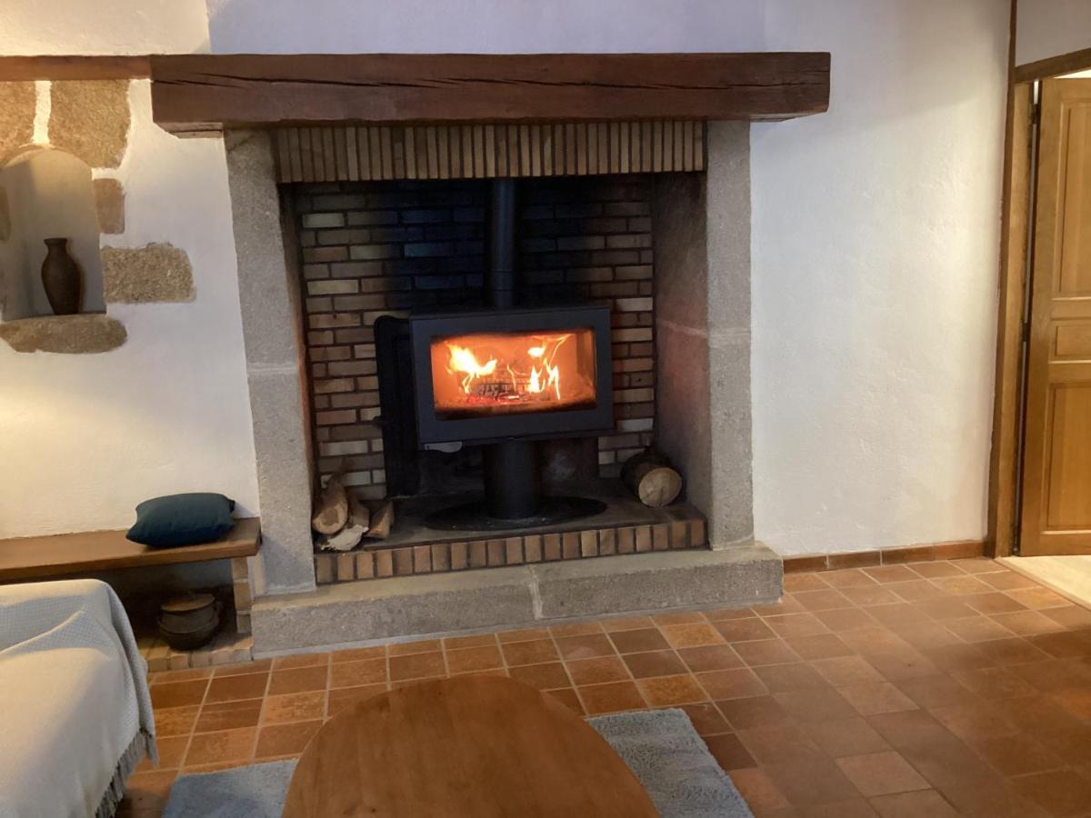 La Maisonnette Des Champs Pierre-Buffiere Экстерьер фото